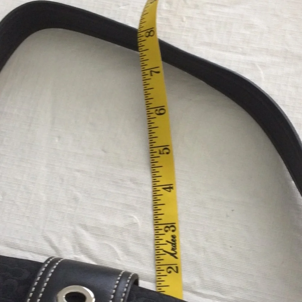 Stylish Black Coach Vintage Signature Women's Handbag